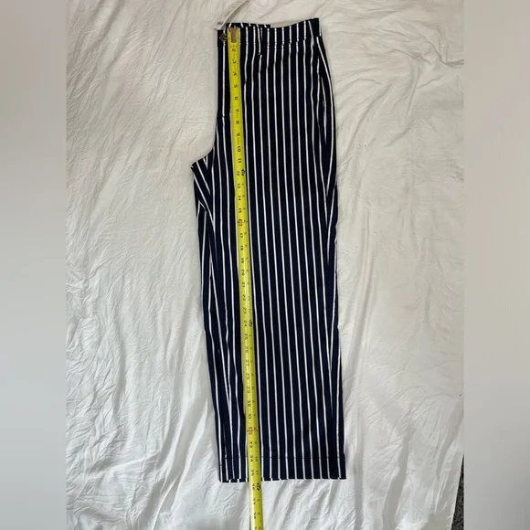 Chico’s navy and white stripes cotton wide leg crop stretch pants women’s size 6 - Picture 12 of 17